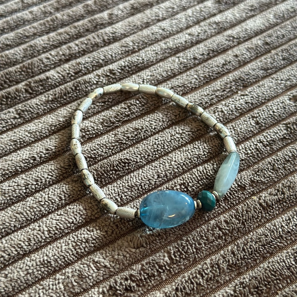 Elegant Blue and Silver Beaded Bracelet